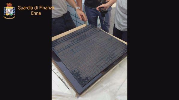 Enna, piastrelle tossiche dalla Cina: migliaia di pezzi sequestrati