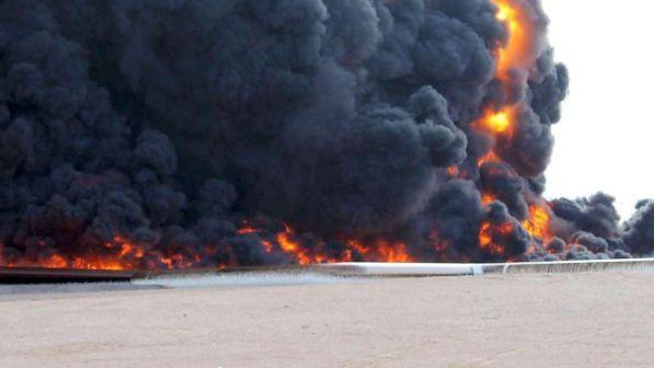Arabia Saudita denuncia: "Attacco a un nostro oleodotto con droni"