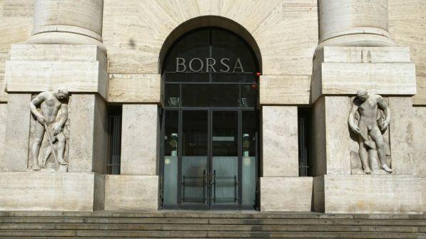 Borsa, Piazza Affari chiude in ribasso: Ftse Mib a -0,34%