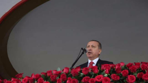 Turchia, chiuse tv anti Erdogan
