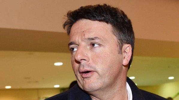 Voto, minoranza Pd insoddisfatta tratta con Renzi: direzione nella notte