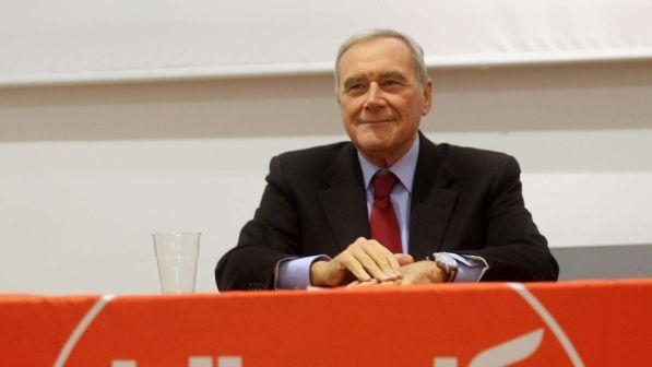 Grasso: disponibile a un governo di scopo con Renzi e Berlusconi