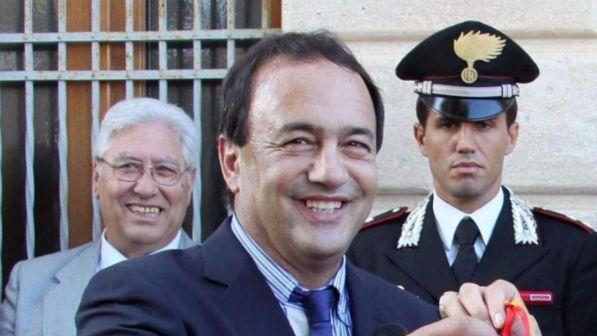 Blog M5s: "Riace non era un modello, stop al business dei migranti"