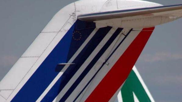 Odore di bruciato a bordo, atterraggio emergenza per volo Air France