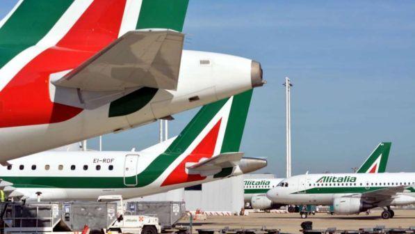Dossier Alitalia, Tria risponde a Di Maio: "Tesoro non ne ha mai parlato" | Fs presenta una mozione di interesse