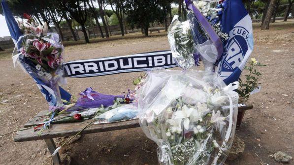 Ultras Lazio ucciso, la moglie: "Chiediamo un funerale degno"