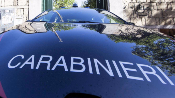 Catania, uccide il compagno per gelosia e simula suicidio: fermata