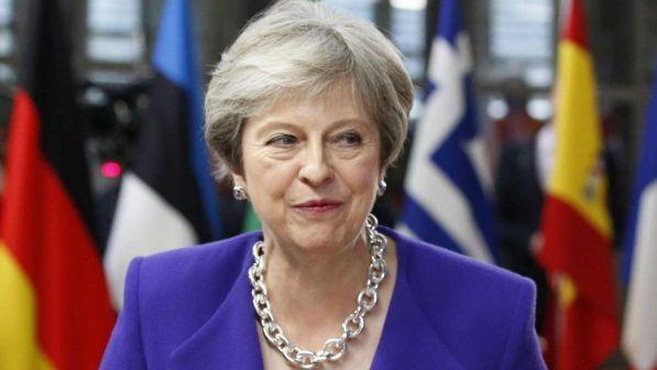 Brexit, la May insiste: "Voto sull'accordo dopo il 7 gennaio"