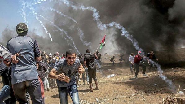 Tensioni nella Striscia di Gaza, ucciso paramedico palestinese
