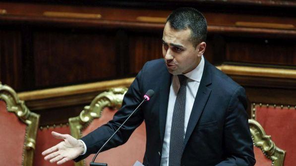 Di Maio: "Grave che Lega minacci crisi di governo e contatti Berlusconi" | Salvini: "Macché, è solo nella sua testa"