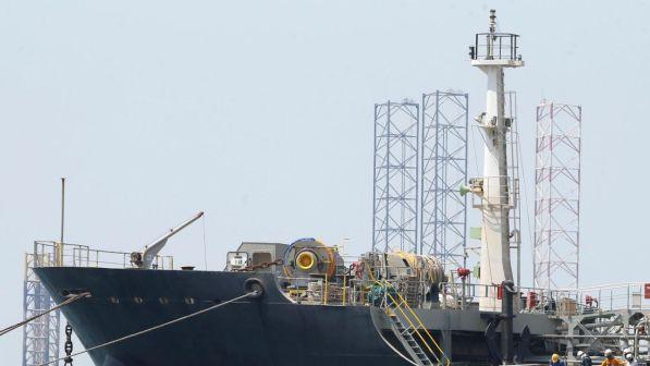 L'Iran alla Gran Bretagna: "Riconsegnate la petroliera sequestrata"