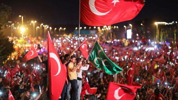 Fallito golpe in Turchia, nuova tornata di epurazioni: via in 928
