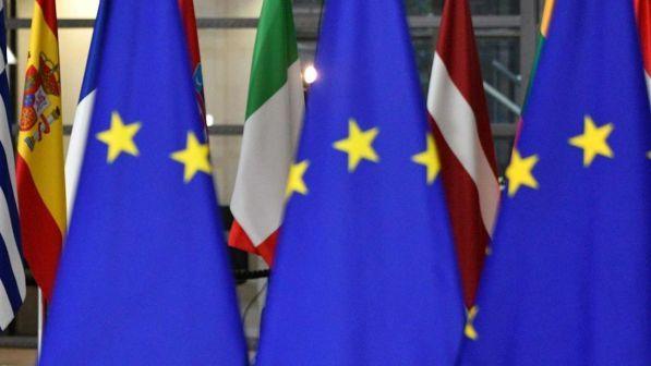 Brexit, sondaggio: "Per 52% britannici si dovrebbe rimanere in Ue"