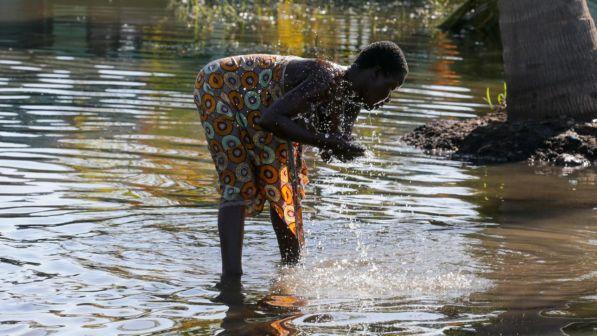 Unicef e Oms: "Nel mondo una persona su tre senza acqua potabile sicura"