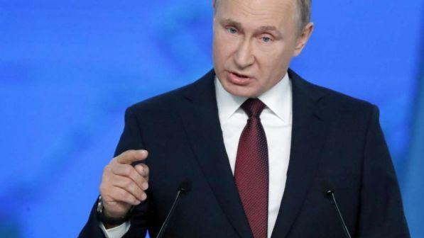 Vladimir Putin: "L'idea di libertà di genere è imposta alla gente"