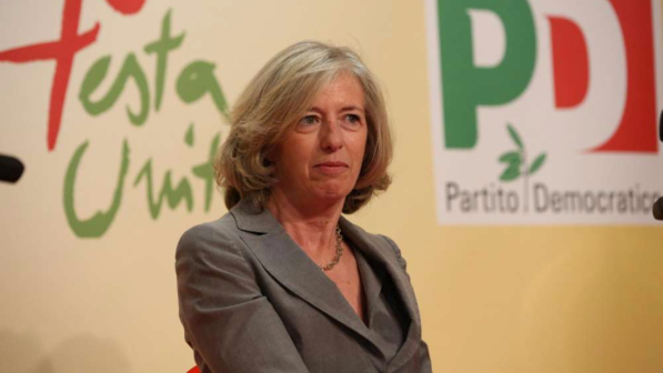 Il ministro Giannini: "Scuole aperte anche d'estate e la domenica"