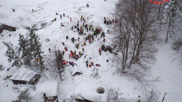 Hotel Rigopiano, sei i morti: 23 persone risultano ancora disperse