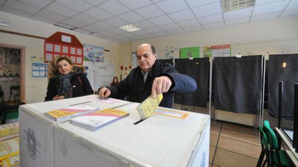 Bersani, errore al seggio: scheda nell'urna con tagliando antifrode