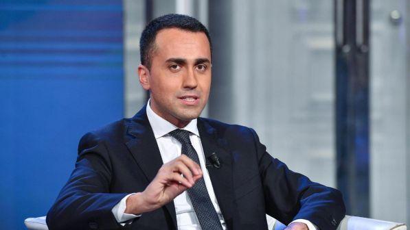 Migranti, Di Maio a Ue: "Potremmo rivedere i finanziamenti"