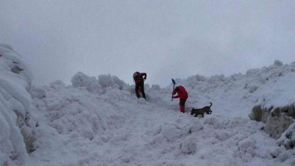 Piemonte, valanga al Sestriere: tanta paura ma salvi i due sciatori coinvolti