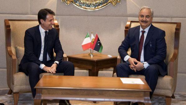Libia, Conte ad Haftar: accordo politico via maestra per stabilità