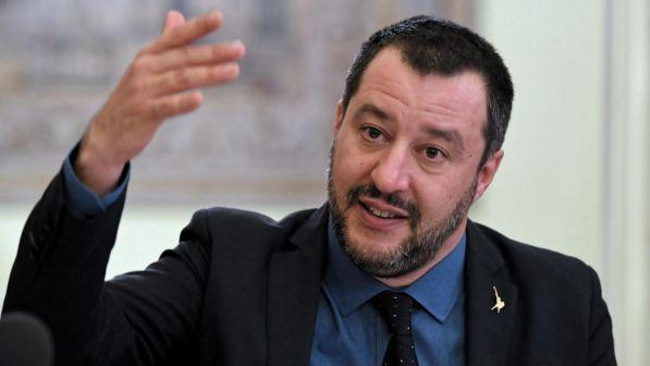 Salvini, magistrati: "Il ministro ci deride e delegittima"