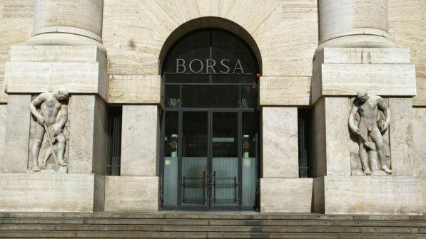 Borsa, Piazza Affari apre in lieve calo: Ftse Mib a -0,15%