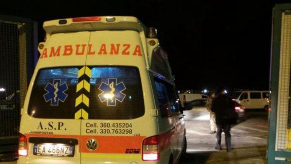 Brindisi, tre migranti semi asfissiati trovati in cella frigo su Tir