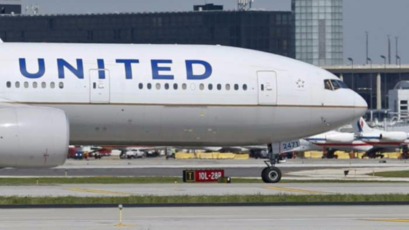 Glasgow: ubriachi prima del decollo, arrestati dalla polizia scozzese due piloti della United Airlines