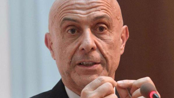 Tensione nel governo, Minniti diserta il Consiglio dei ministri: "O mi tutelate o lascio"