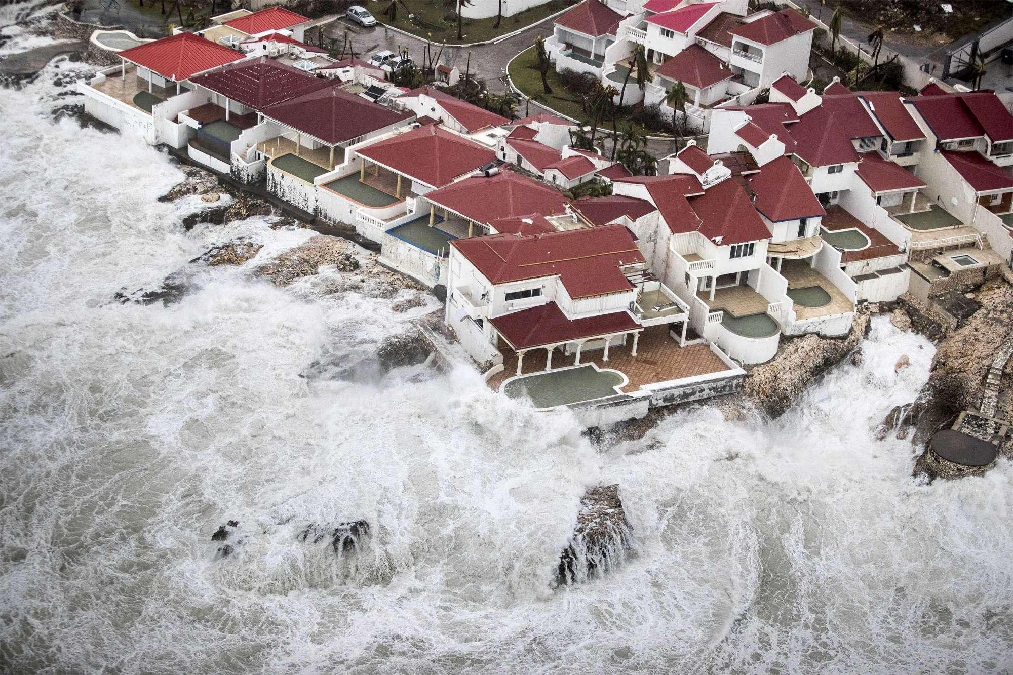 Uragano Irma, Trump: "Sono molto preoccupato, venti mai visti"