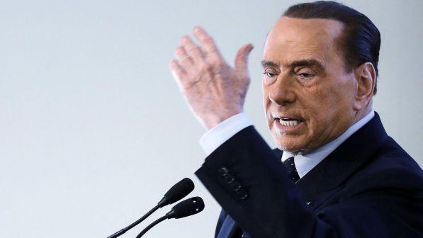 Berlusconi: "La Lega fermi questo governo, è un'alleanza contro natura"