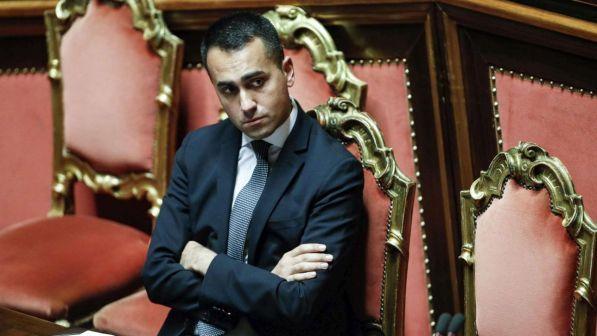 Di Maio: "Truffati banche vanno risarciti senza giudici o arbitrati"