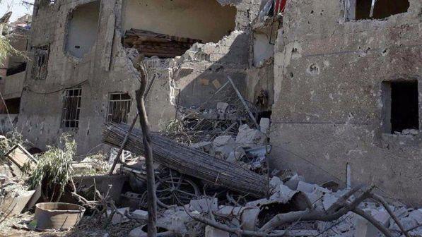 Siria, autobomba vicino a ospedale: almeno 12 morti