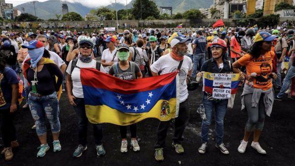 Venezuela: opposizione convoca nuove manifestazioni anti Maduro