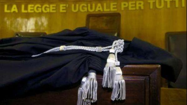 Toghe in pensione a 72 anni? Bonafede esclude interventi