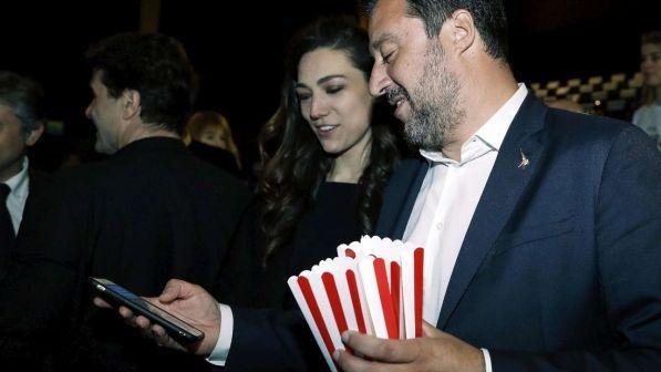 Matteo Salvini al cinema a Roma con la nuova fidanzata