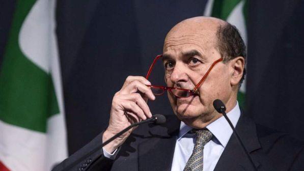Manovra, Bersani: "Fisco vampiro? Matteo Renzi evoca la destra"