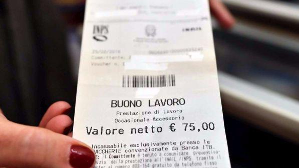 Voucher, governo al lavoro per evitare il referendum. Renzi: messi dalla sinistra
