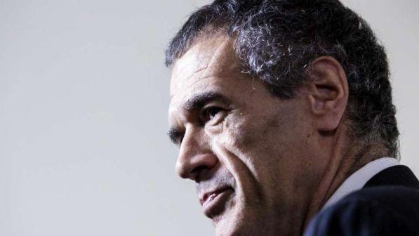 Governo, Carlo Cottarelli convocato al Colle lunedì mattina