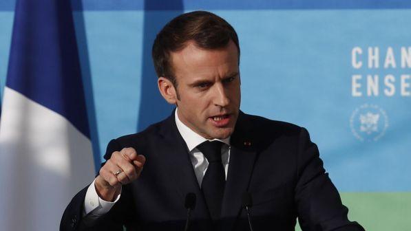 Francia, dopo protesta gilet gialli Macron annulla ecotassa per 2019