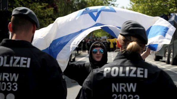 Israele, manifestazione contro eventuale immunità Netanyahu