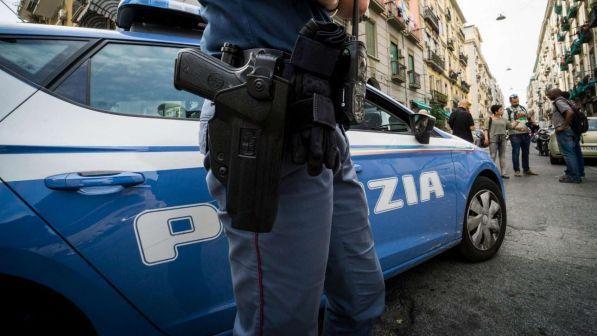 Arezzo, coppia perde il treno e chiede aiuto: lei stuprata, lui picchiato