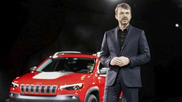 Fca, l'a.d. Manley: "Rivediamo il piano per l'Italia dopo il via all'ecotassa"