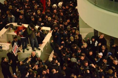 Turchia, licenziato direttore Zaman