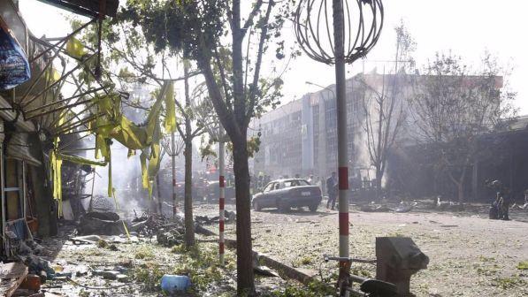 Afghanistan, attentati in due province: otto militari morti