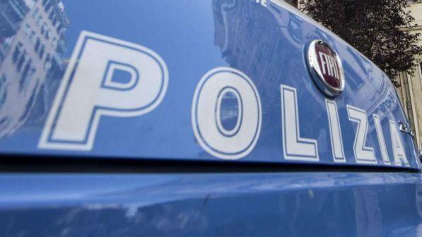 "Vogliamo restare", a Napoli baby gang aggredisce dipendente di un fast food