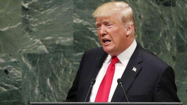 Usa, Trump: "In arrivo un'invasione di migranti, serve un muro umano"