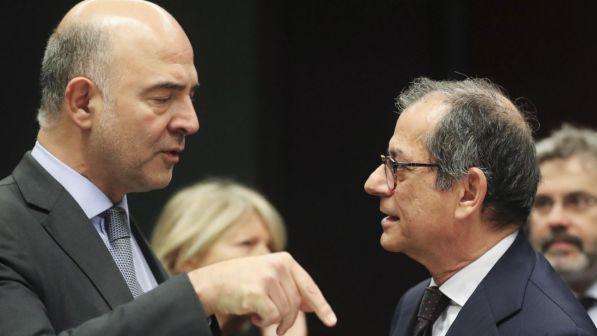 Tria difende la manovra all'Eurogruppo, ma Bruxelles va verso la bocciatura | Allarme spread, oltre i 320 punti e i mercati snobbano i Btp