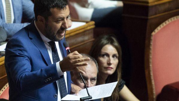 Crisi di governo, il Senato boccia le proposte di sfiducia del centrodestra: Conte riferirà in Aula il 20 agosto